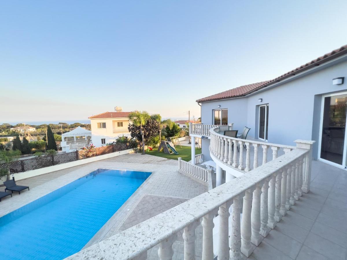 Grand Villa Lynn Seaview Ayia Napa Exterior foto