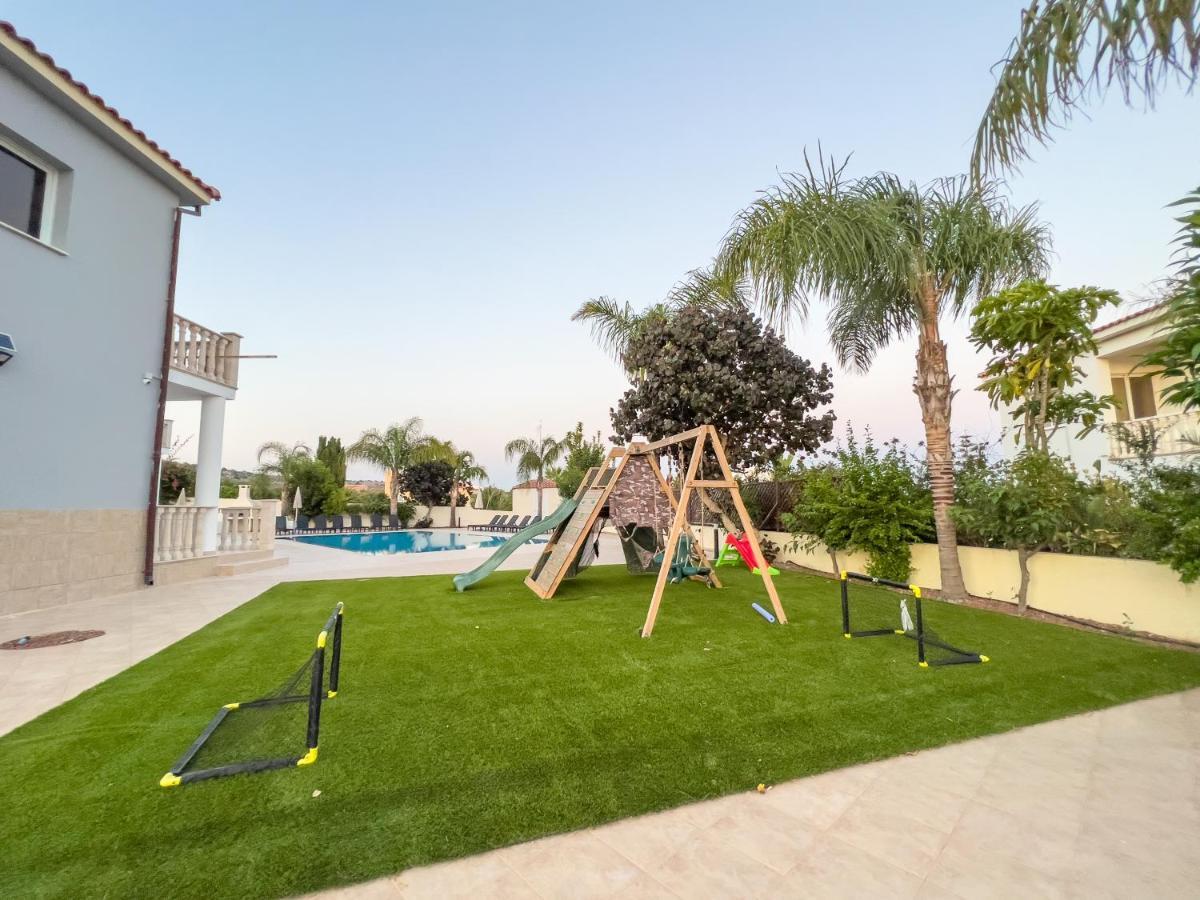 Grand Villa Lynn Seaview Ayia Napa Exterior foto