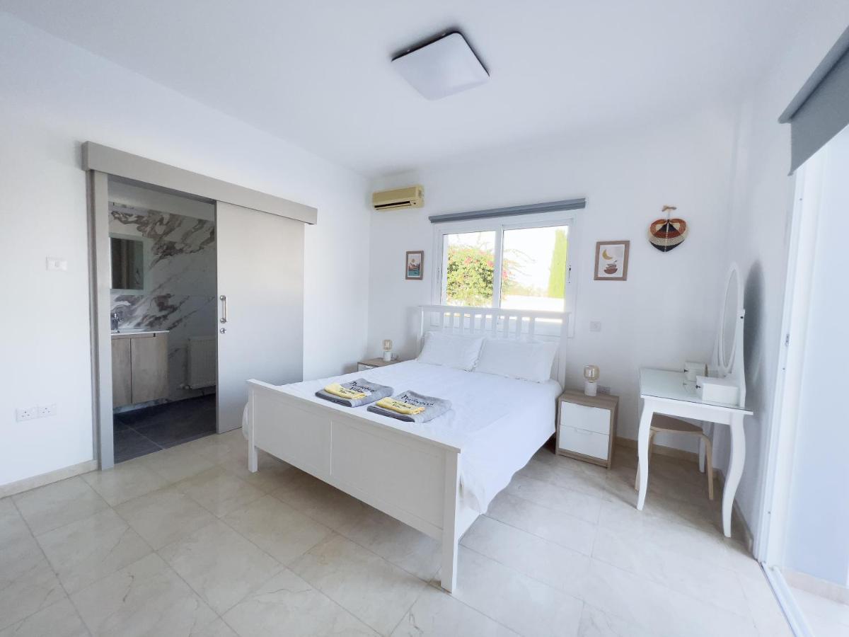 Grand Villa Lynn Seaview Ayia Napa Exterior foto